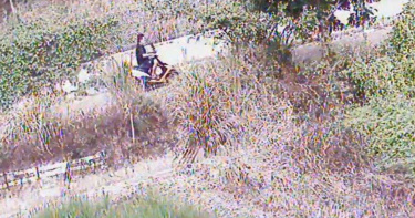 國慶連假首日 老翁遭螢光劑噴臉劫4萬