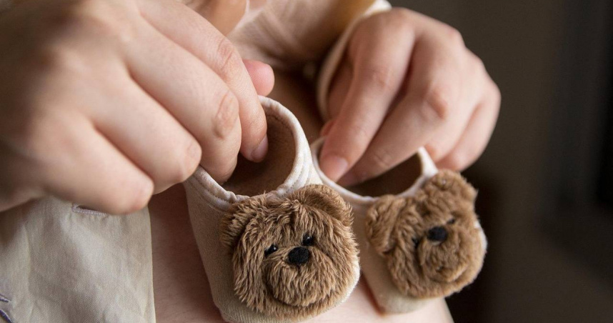 人妻抱怨公婆幫忙坐月子，卻不打算離開。（示意圖／翻攝自pixabay）