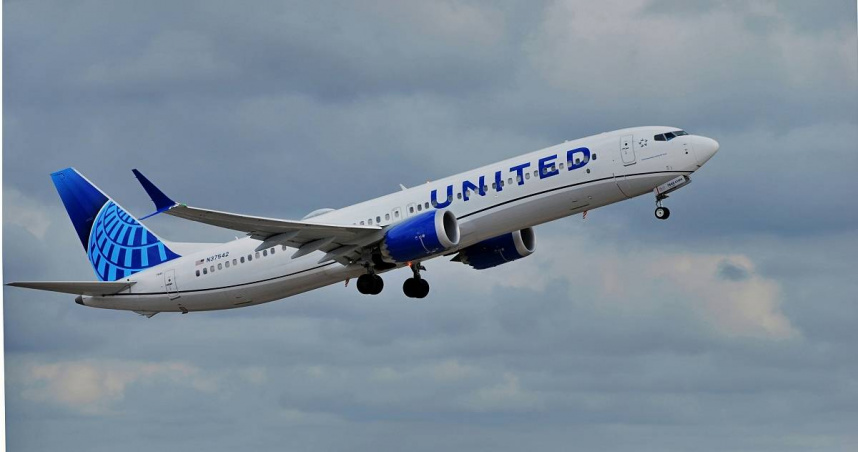 美國聯合航空一架客機的廁所出現「潛在安全威脅」的字樣，整架飛機緊急掉頭返航。。圖僅示意，非當事航班。（示意圖／翻攝自unsplash）