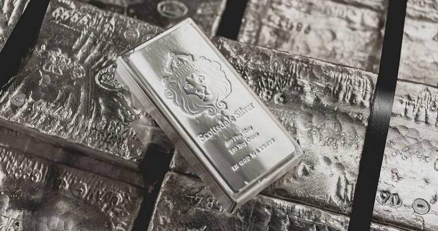 投資理財暢銷書《富爸爸，窮爸爸》作者羅伯特清崎表示，白銀價格將在7月暴漲。（圖／unsplash）