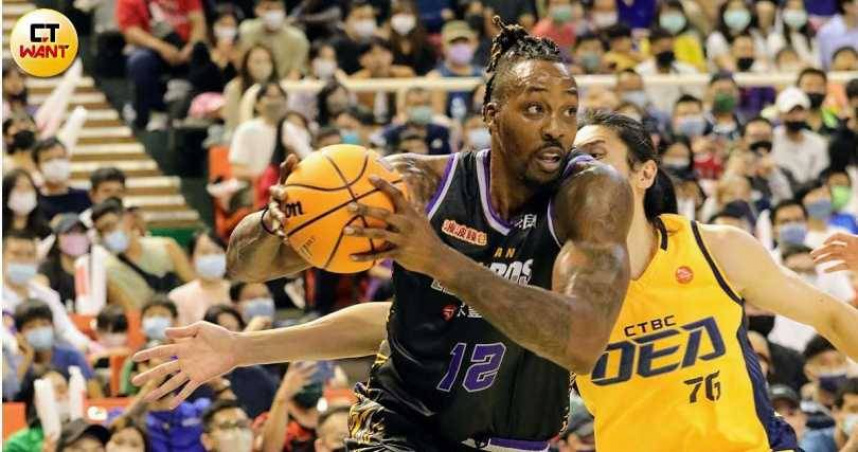 「魔獸」霍華德的妻子已向法院提出離婚申請，並指出雙方婚姻「已無可挽回」。（圖／方萬民攝）