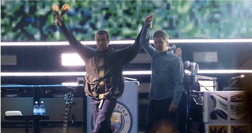 Oasis的核心人物諾爾蓋勒格（Noel Gallagher）與連恩蓋勒格（Liam Gallagher）2兄弟。（圖／達志／美聯社）