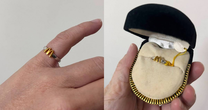 有民眾拿到任職週年禮「麥當勞Logo戒指」。（圖／翻攝自臉書／迷你廢物俱樂部）