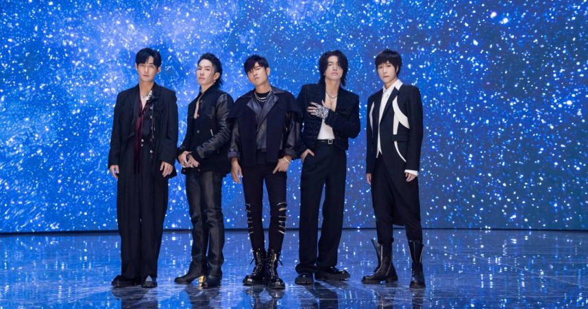 阿信拍〈恆星不忘〉MV手很忙被虧「介紹護手霜」　本尊笑曝真實原因