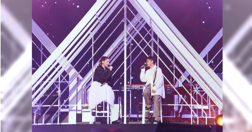 吳青峰與王菀之用歌曲懷念好友方大同。（圖／蘇打綠有限公司提供）