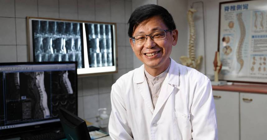 神經外科名醫李偉裕即將到亞洲大學附屬醫院豐中分院、霧峰分院看診。（圖／翻攝臉書／醫龍谷的神經外科醫師李偉裕）