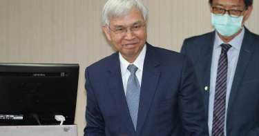 央行總裁楊金龍開記者會引關注 祭4手段重手打炒房