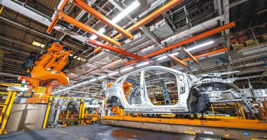 全球車用晶片大缺貨!車廠停工「交不了車」 恐要等一季