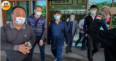隱形首富1/不爽「幹筆大的」遭阻撓 角頭銃康讓博弈大亨陳盈助漏氣