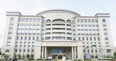 女員工幫按摩 惡老闆趁機脫褲逼「吹樂器」