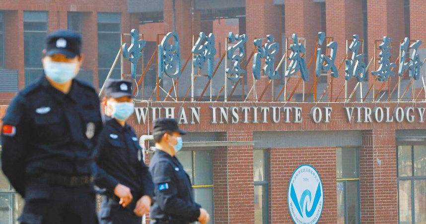 美國總統川普6日表示，他與大陸國家主席習近平關係好，大家不應再稱新冠肺炎為「中國病毒」。圖為武漢病毒研究所外警戒森嚴。（圖／路透）