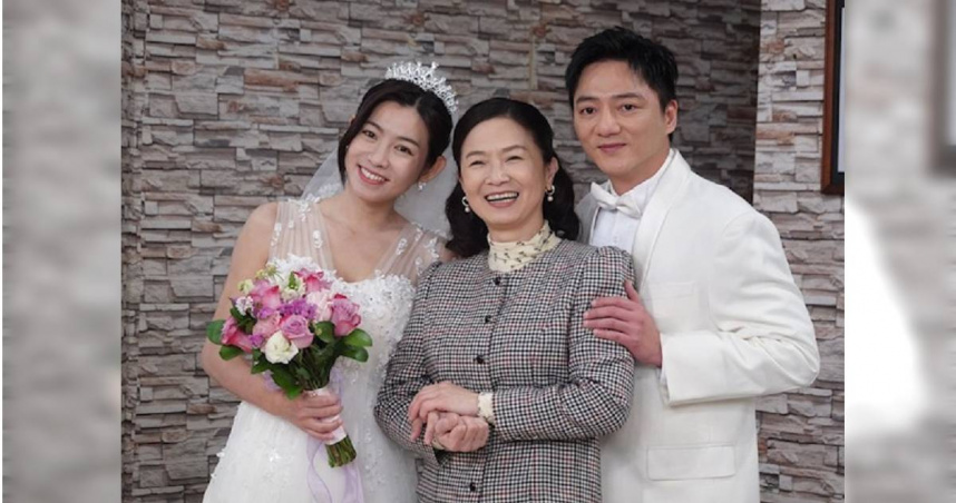 米可白劇中被藍葦華求婚，直呼很幸福。（圖/民視）