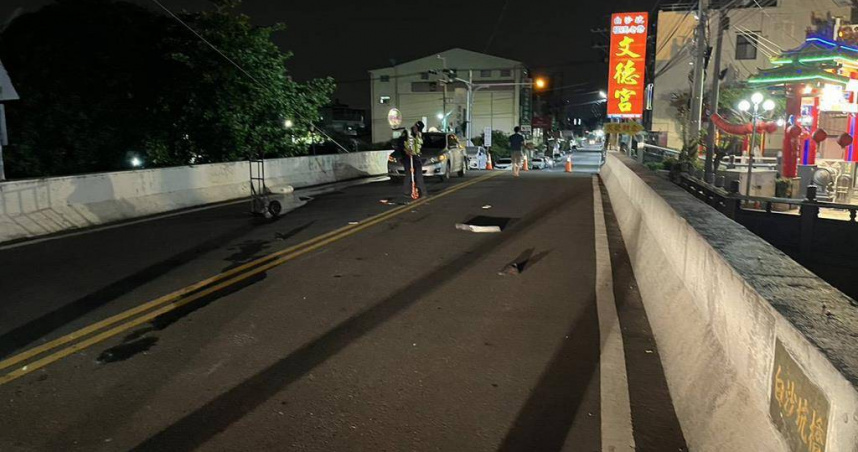 彰化60歲施姓女子26日凌晨4時左右開車行經花壇鄉文德宮土地公廟前，撞上穿越馬路的75歲李姓婦人，李婦送醫後傷重不治。（圖／民眾提供）