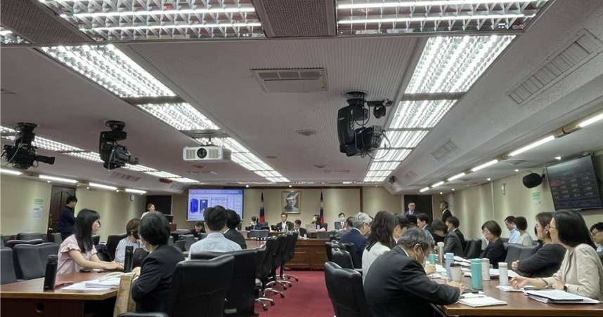 立法院社會福利及衛生環境委員會今天邀請彭啟明專題報告。（圖／報系資料照）