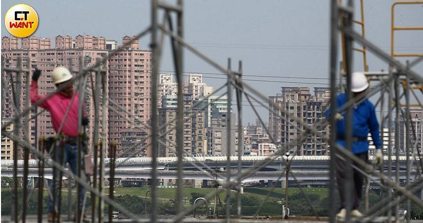 工地主任對工地施工品質第一線把關事關重大。（示意圖／黃鵬杰攝）