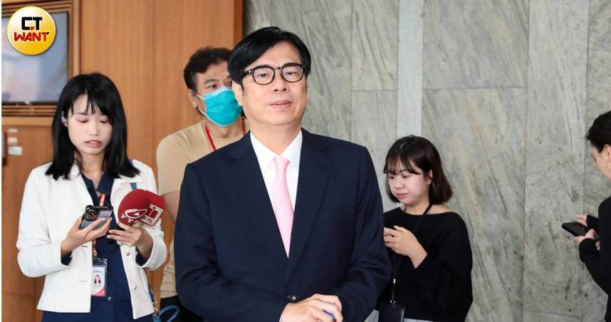 高雄市長陳其邁25日表示，總統賴清德及前總痛蔡英文會談應是針對國家發展交換意見，無關派系問題。（圖／黃耀徵攝）