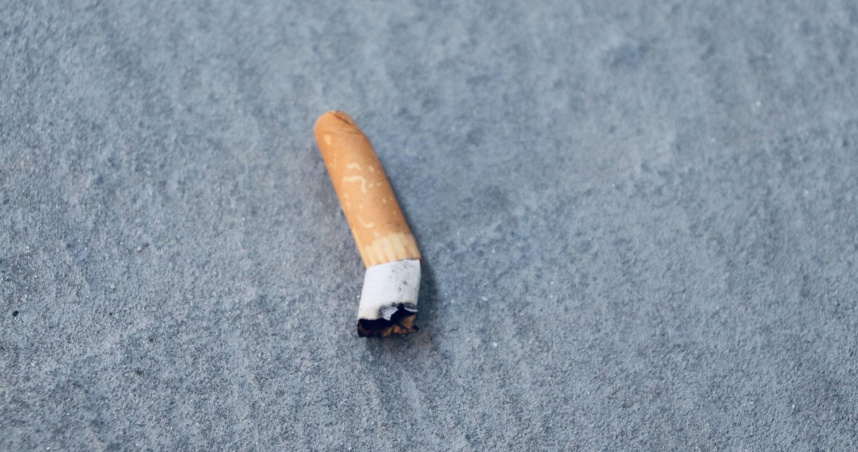 27歲鄭姓女子搭乘長榮航空航班自日本返台途中，在機上廁所施用電子菸遭查獲。（圖／示意圖，photoAC）