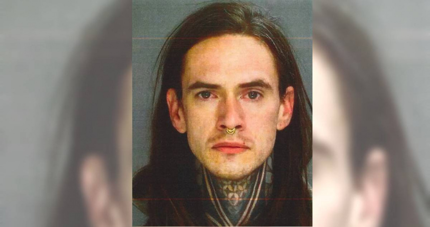 涉案男子被控自墓園竊取遺骸，案件涉及近500項罪名。（圖／翻攝自美聯社網頁）