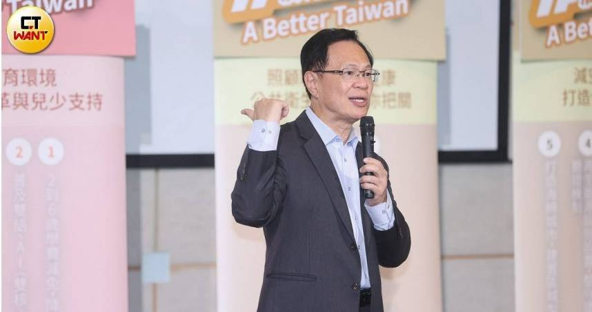 民眾黨嘉義市長參選人張啓楷（圖）邀請黃國昌、鄭麗文擔任競總雙主委。（圖／黃耀徵攝）