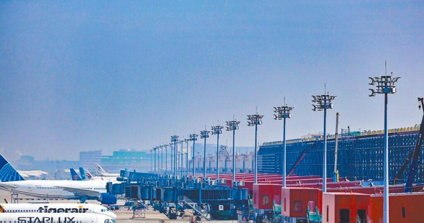 桃園機場第三航廈預計2027年試營運，北登機廊廳年底前將先啟用。（圖／摘自桃園國際機場臉書）