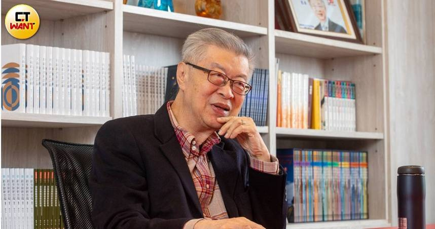 新世代金融基金會董事長陳冲認為，在台灣，更要擔心的是，聽任國際現勢發展，將來不論是雙元或多元貨幣體系，台灣會否被巨浪狂流吞噬？（圖／劉耿豪攝）