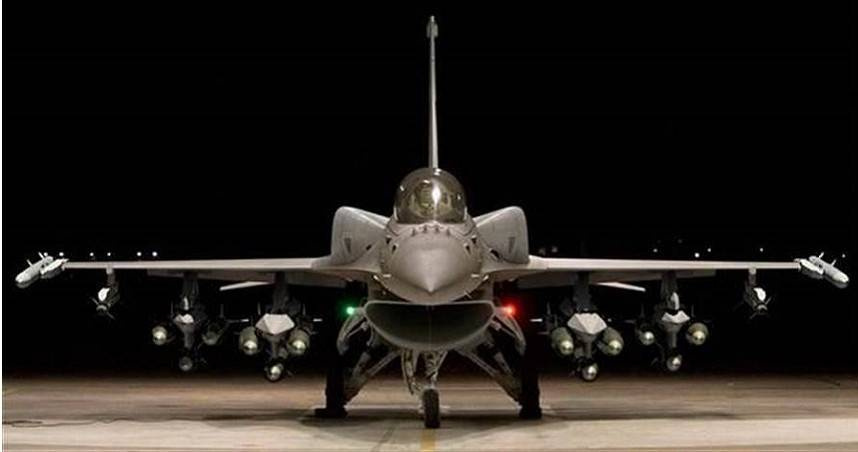 我國空軍主力戰機F‑16，近年屢傳失事，引發飛安關注。（圖／報系資料照）