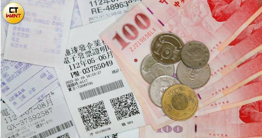 經賦稅署審慎估算中獎獎金及手續費後，今年雲端發票專屬獎500元獎將增開70萬組。（示意圖／黃耀徵攝）