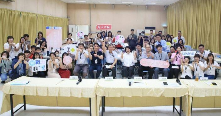 嘉義市新進人員培訓活動熱鬧登場，透過課程與互動強化團隊合作。（圖／嘉義市政府提供）