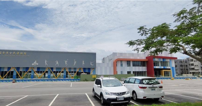 苗栗市全民運動館。（圖／報系資料庫）