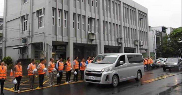 巡視雨後道路撞橋墩身亡 台東公路總局列隊致敬