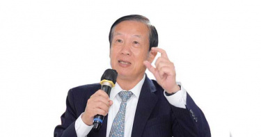 「還沒救活不能拔呼吸器」 賴正鎰:振興紓困要持續