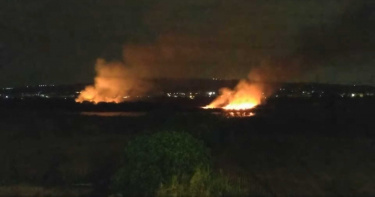 台中大肚接連火警!深夜墓地燒起來 彰化受影響「天空飄著小屑屑」