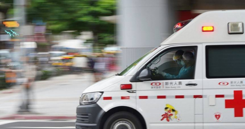 高雄柴山有女遊客在礁石平台約9公尺處受困，警消協力救援所幸無大礙。（示意圖／報系資料照）