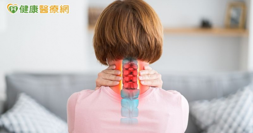 60歲以上近9成頸椎退化！醫提醒「這些症狀」別輕忽　嚴重恐癱瘓