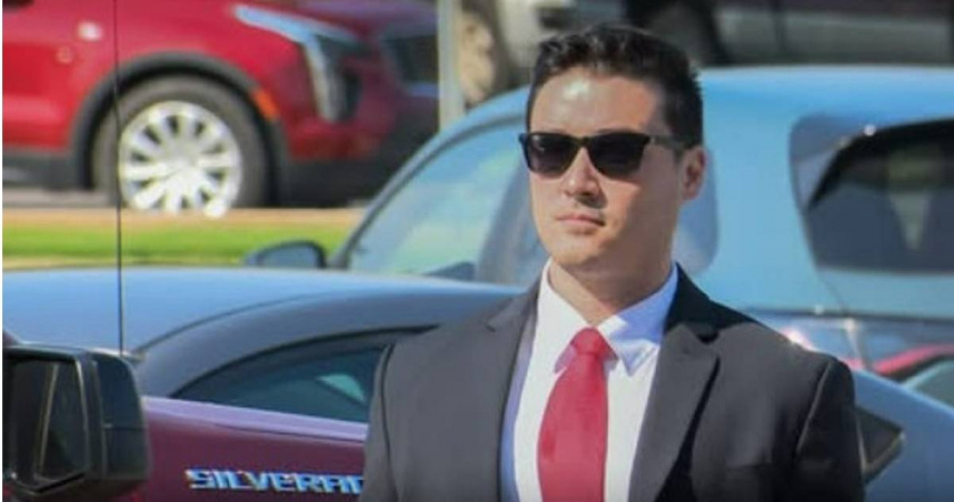 美國手療師布萊恩曼被控謀殺未遂，但他在庭審時堅持不認罪。（圖／翻攝自臉書）