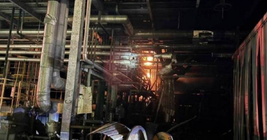 新竹縣遠東新埔廠今年2月發生嚴重氣爆，2位勞工當場身亡、19人受傷。（圖／新竹縣消防局提供）