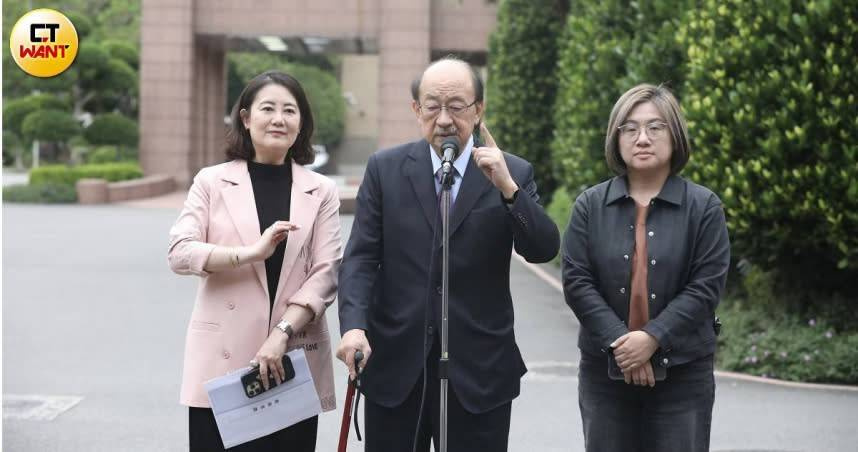 《法院組織法》三讀通過，民進黨團批評，推動法庭直播恐使審判變成秀場，導致被害人與證人遭受二次傷害。（圖／劉耿豪攝）