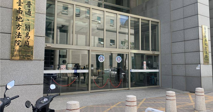 台南一名60歲黃姓男子酒後為兒子生病就醫問題，兩人起爭執，黃男竟拿出菜刀恐嚇兒子，台南地方法院審理後，依家暴恐嚇罪判拘役30日。（圖／報系資料照）