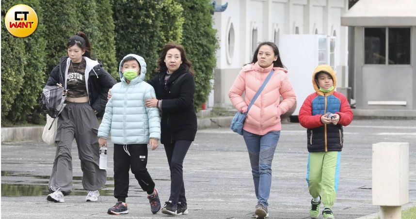 氣象署指出，下週三清晨將迎來入秋以來最強冷空氣，北部及東部低溫恐下探14度。（示意圖／劉耿豪攝）