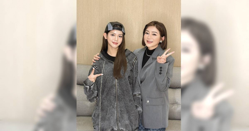 王彩樺（右）將帶女兒庭庭亮相苗栗音樂佳餚耶誕城。（圖／翻攝自王彩樺臉書）