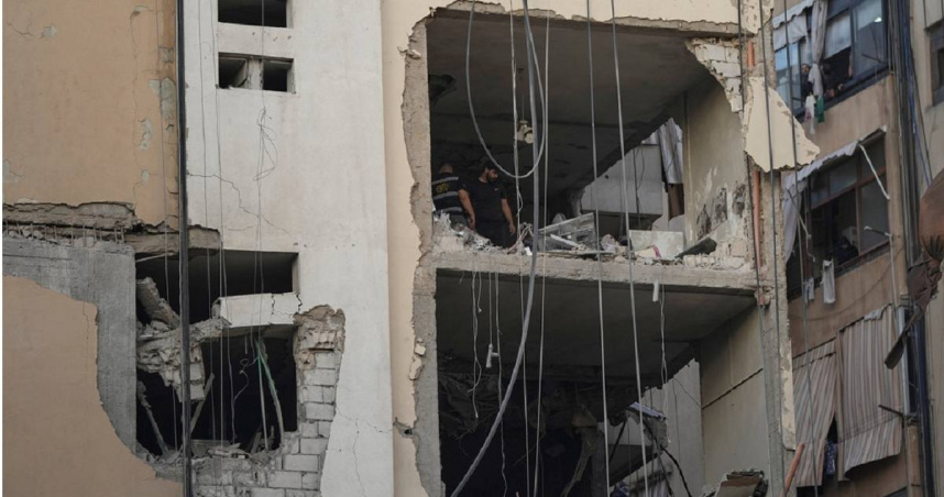 以色列對黎巴嫩首都貝魯特（Beirut）南部發動空襲。（圖／達志／美聯社）