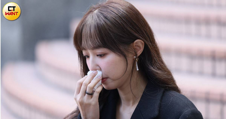 洪詩心疼爸媽也被網友攻擊，難過哭了。（圖／蘇聖倫攝）