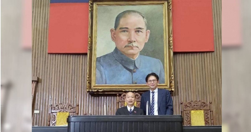 黃國昌表示，自己不曾有一刻忘記，我們懷揣著理想而來，在實現公平正義的過程中，未曾有一刻鬆懈。（圖／取自黃國昌臉書）