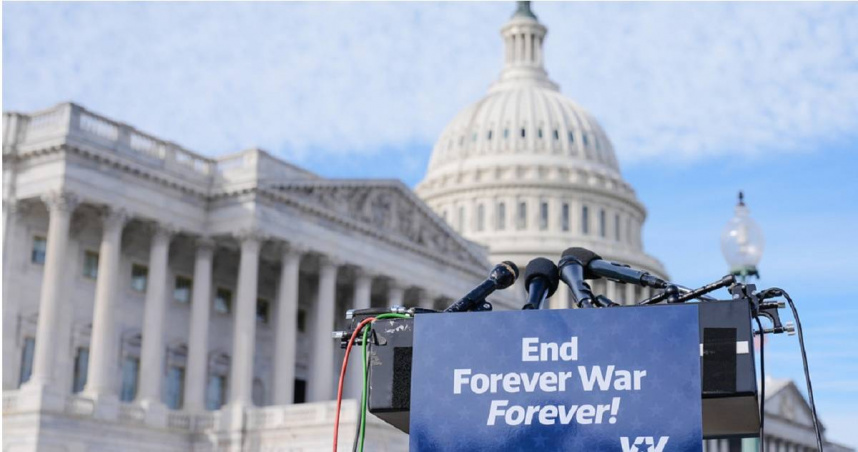 美國參議院共和黨人投票否決了關於伊朗衝突的「戰爭權力決議」。（圖／達志／美聯社）