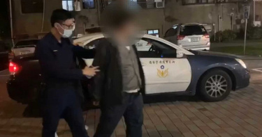板橋遛鳥俠凌晨出沒 落網哭訴:太想露控制不住