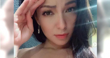 閨蜜爬上尪床流出私密照! 混血女星隱忍半年離婚...「濕身S曲線」被看光