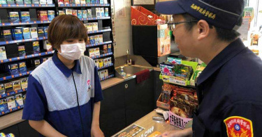 裸聊詐騙有套路 警與超商合作阻詐