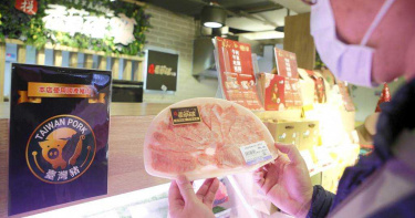 貼台豬標章用進口肉!鬍鬚張爆標示不實 陳吉仲回應了