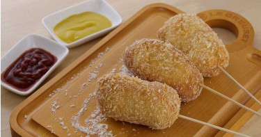 解饞好夥伴!日本話題輕食胖Pan熱狗、唐揚炸雞堡 台灣現在吃得到