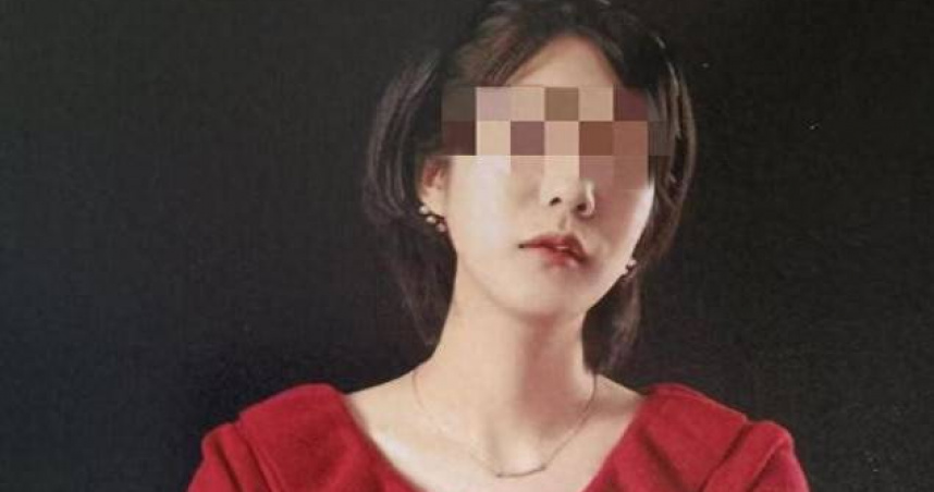 四川成都一名27歲女子，被鄰居持刀狂刺身亡。（圖／翻攝自微博）